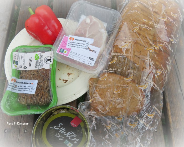 IMG_6384 voedselbank 3-10.jpg