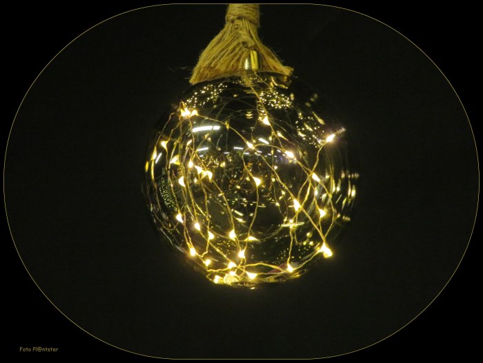 IMG_4043    Licht in duisternis.jpg